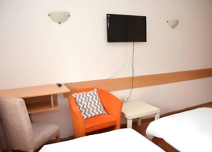 Hotel 7